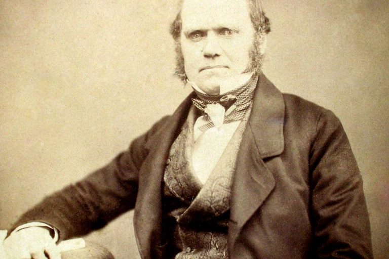 5 Kisah Hidup Charles Darwin