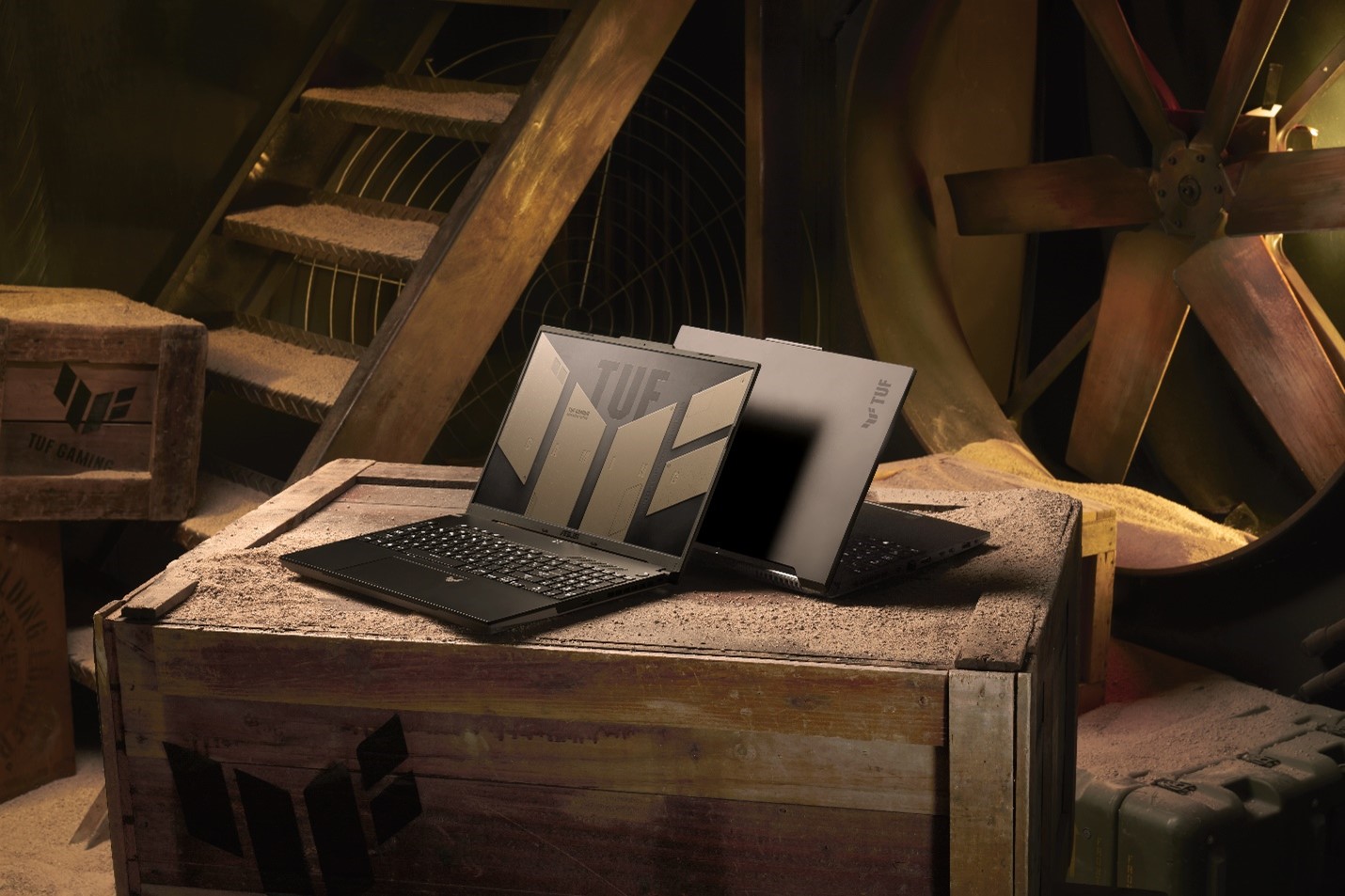 ASUS TUF Gaming A16 Advantage Edition, Laptop Gaming AMD Advantage  Berstandar Military Grade Pertama di Dunia